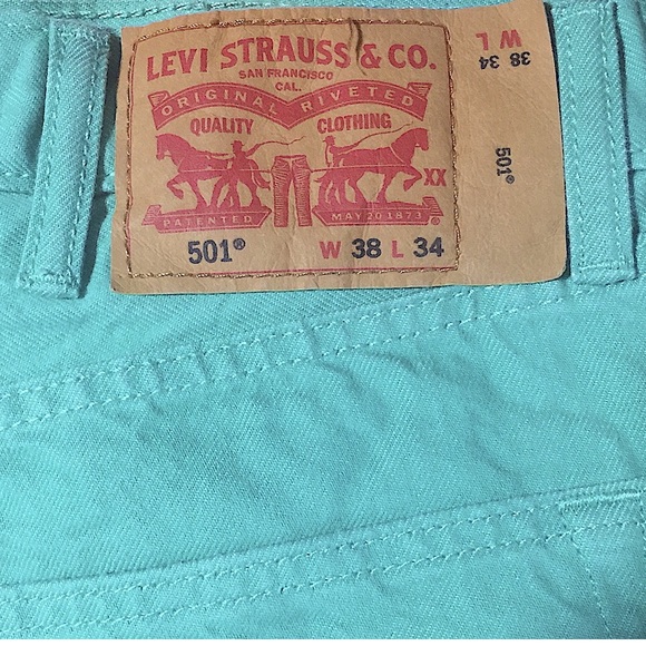COPY - Levi’s bundle yellow and mint NWOT awesome for anytime - Picture 4 of 7